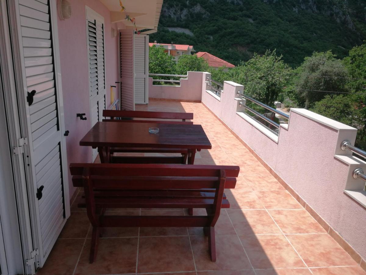 Tim Apartment Kotor Exterior photo